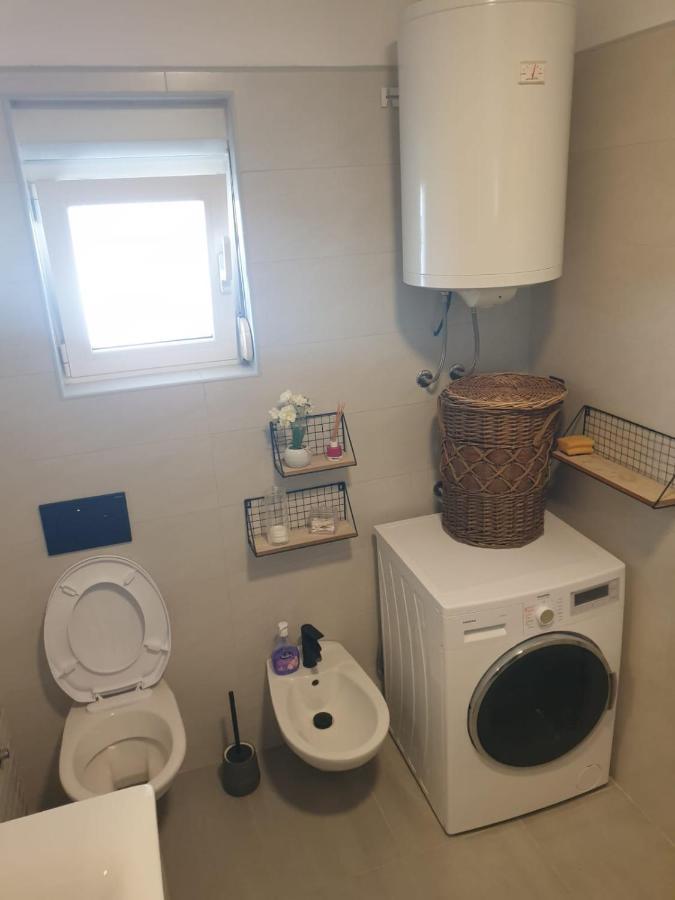 House Aurora Apartment Bibinje Bagian luar foto
