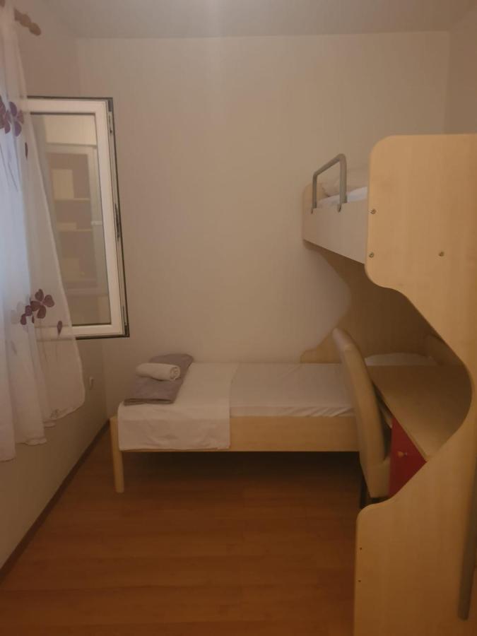 House Aurora Apartment Bibinje Bagian luar foto